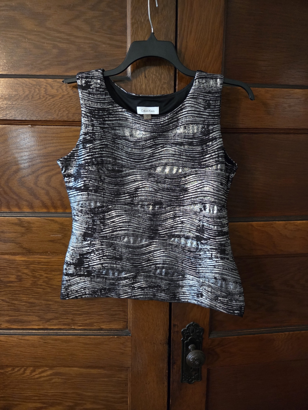 Calvin Klein Size M Black & Silver Metallic Wave Tank